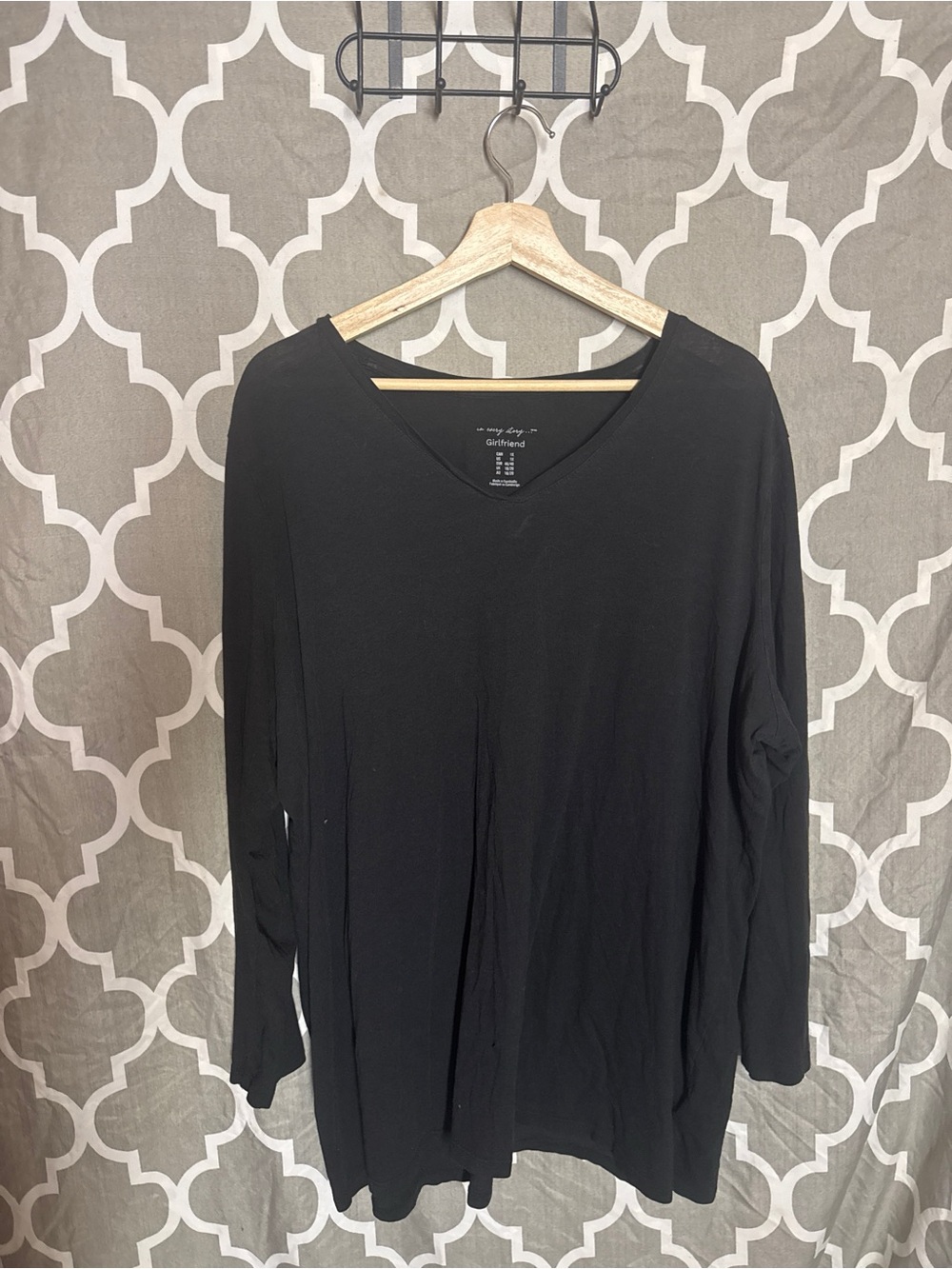 In Every Story Girlfriend Black Long Sleeve V-Neck Tunic Top Size 1X Plus basic
